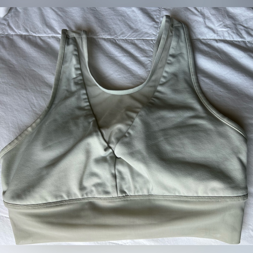 Alo green sports bra